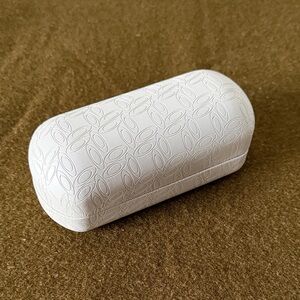 Oakley White O Hardshell Sunglasses Case